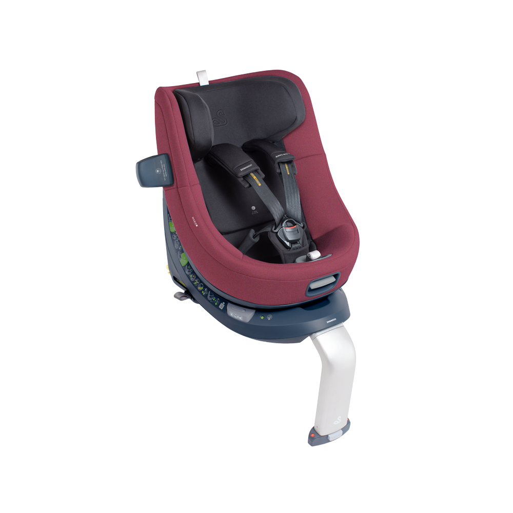 Fabric color red of the i-Size car seat red