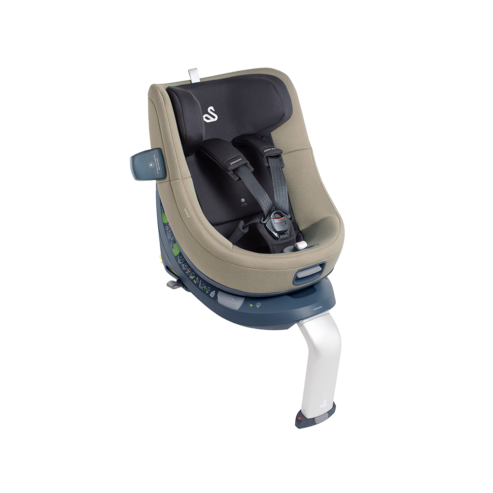 Fabric color beige of the i-Size car seat red