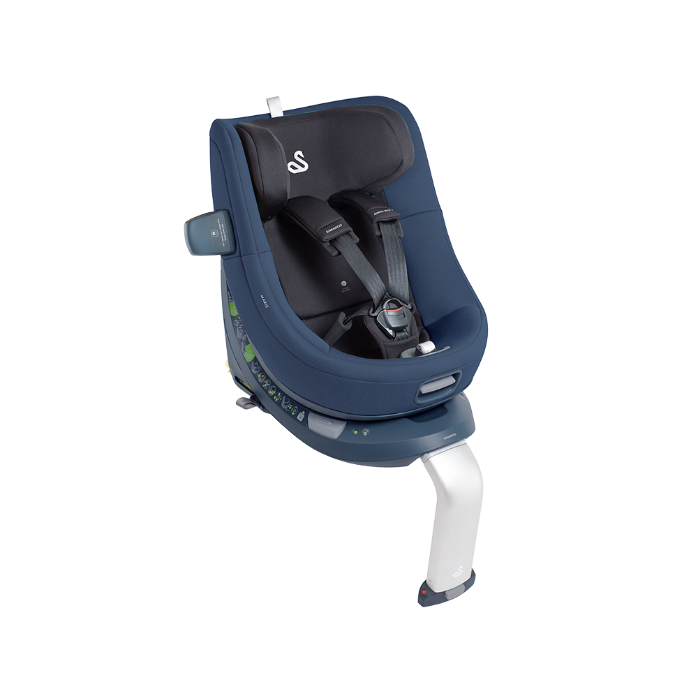Fabric color blue of the i-Size car seat red
