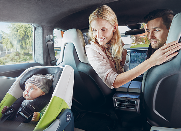 Why Are Rear Facing Child Car Seats Safer Swandoo - How To Install Rear Facing Baby Car Seat With Seatbelt