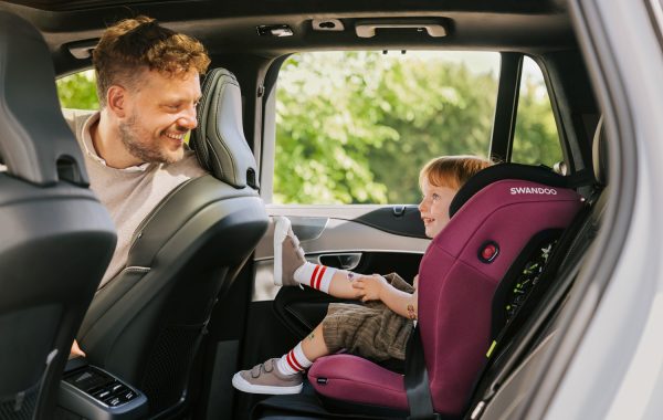 Ensure your vehicle is safe when travelling with children with Swandoo's Charlie booster seat